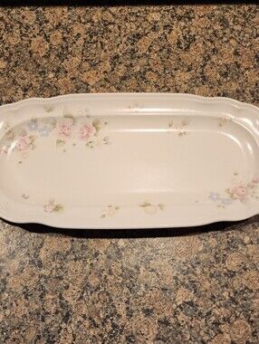 Pfaltzgraff Tea Rose Sculpted Oval Serving Platter